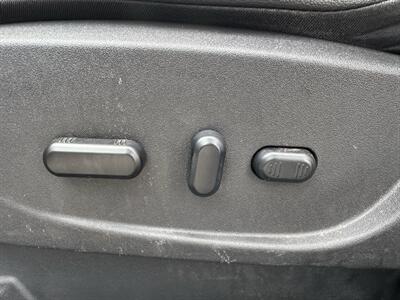 2016 Ford C-MAX Energi SEL  Plug-In Hybrid - Photo 28 - Gresham, OR 97030