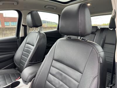 2016 Ford C-MAX Energi SEL  Plug-In Hybrid - Photo 13 - Gresham, OR 97030