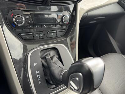 2016 Ford C-MAX Energi SEL  Plug-In Hybrid - Photo 23 - Gresham, OR 97030