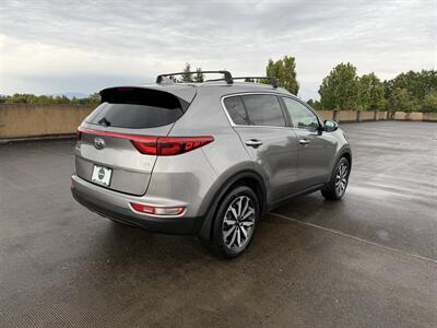 2018 Kia Sportage EX  AWD - Photo 2 - Gresham, OR 97030