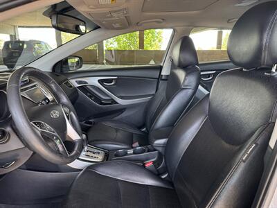 2012 Hyundai Elantra Limited - Photo 13 - Gresham, OR 97030