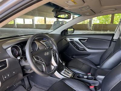 2012 Hyundai Elantra Limited - Photo 12 - Gresham, OR 97030