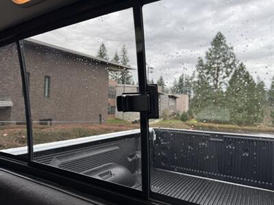 2006 Dodge Ram 3500 SLT  SB Mega Cab - Photo 32 - Gresham, OR 97030