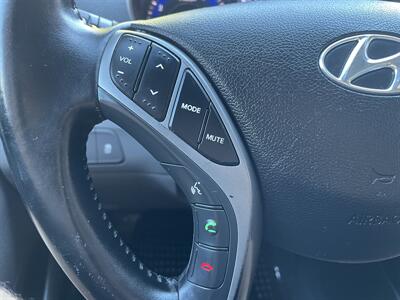 2015 Hyundai Elantra Limited   - Photo 23 - Gresham, OR 97030