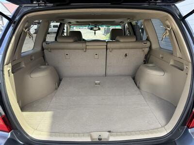 2006 Toyota Highlander Hybrid Limited 4WD - Photo 17 - Gresham, OR 97030