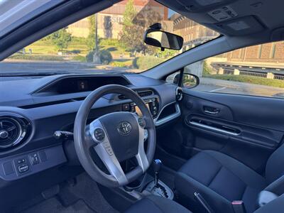 2015 Toyota Prius c Two Hybrid - Photo 11 - Gresham, OR 97030