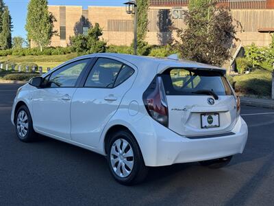 2015 Toyota Prius c Two Hybrid - Photo 3 - Gresham, OR 97030