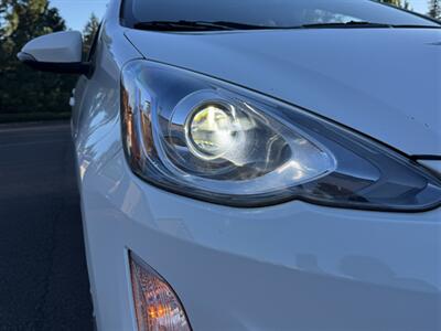 2015 Toyota Prius c Two Hybrid - Photo 30 - Gresham, OR 97030