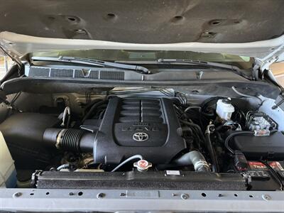 2019 Toyota Tundra Limited  Crew Cab 4x4 - Photo 33 - Gresham, OR 97030