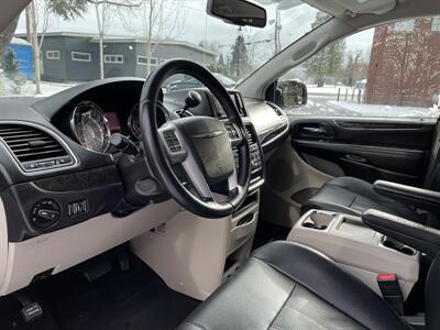 2012 Chrysler Town & Country Touring  LWB w/ STO-N-GO - Photo 10 - Gresham, OR 97030