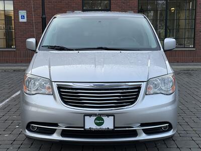 2012 Chrysler Town & Country Touring  LWB w/ STO-N-GO - Photo 8 - Gresham, OR 97030