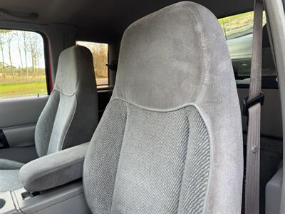 1996 Ford Ranger STX  Supercab 4x4 - Photo 13 - Gresham, OR 97030