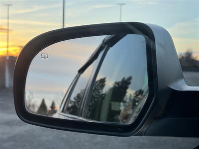 2011 Subaru Outback 2.5i Premium  AWD - Photo 9 - Gresham, OR 97030