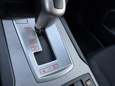 2011 Subaru Outback 2.5i Premium  AWD - Photo 24 - Gresham, OR 97030