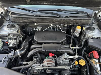 2011 Subaru Outback 2.5i Premium  AWD - Photo 31 - Gresham, OR 97030