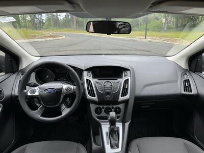 2012 Ford Focus SE - Photo 17 - Gresham, OR 97030