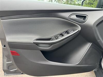 2012 Ford Focus SE - Photo 23 - Gresham, OR 97030