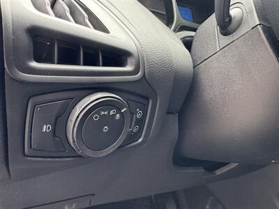 2012 Ford Focus SE - Photo 21 - Gresham, OR 97030
