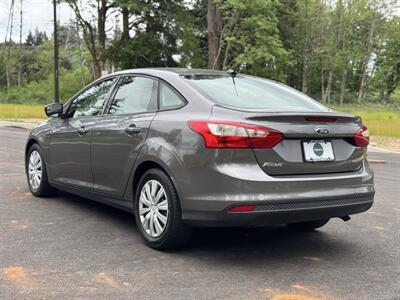 2012 Ford Focus SE - Photo 3 - Gresham, OR 97030