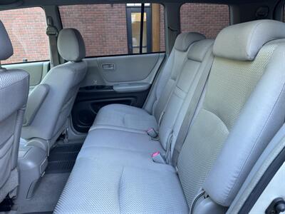 2005 Toyota Highlander V6 4WD - Photo 14 - Gresham, OR 97030