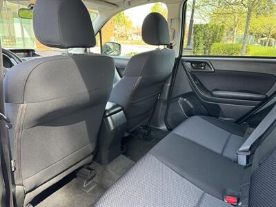 2017 Subaru Forester 2.5i Premium  AWD - Photo 14 - Gresham, OR 97030