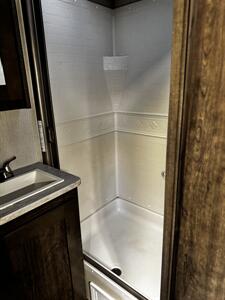 2018 Cruiser RV MPG Ultra-Lite 2000RD   - Photo 14 - Gresham, OR 97030