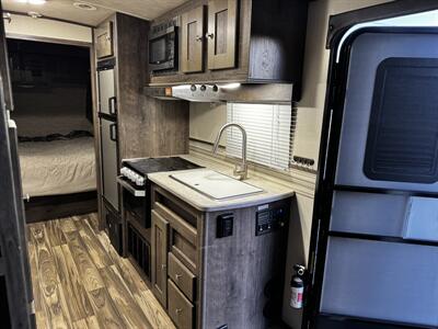 2018 Cruiser RV MPG Ultra-Lite 2000RD   - Photo 5 - Gresham, OR 97030