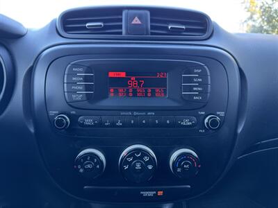 2016 Kia Soul   - Photo 19 - Gresham, OR 97030