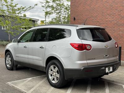 2009 Chevrolet Traverse LT  W/1LT - Photo 3 - Gresham, OR 97030