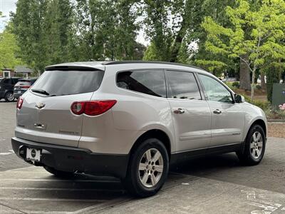 2009 Chevrolet Traverse LT  W/1LT - Photo 5 - Gresham, OR 97030