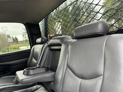 2005 Chevrolet Silverado 2500 LT 4dr Crew Cab  4x4 - Photo 18 - Gresham, OR 97030
