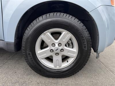 2009 Ford Escape Hybrid AWD - Photo 10 - Gresham, OR 97030