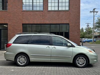 2007 Toyota Sienna XLE 7-Passenger  Limited - Photo 6 - Gresham, OR 97030