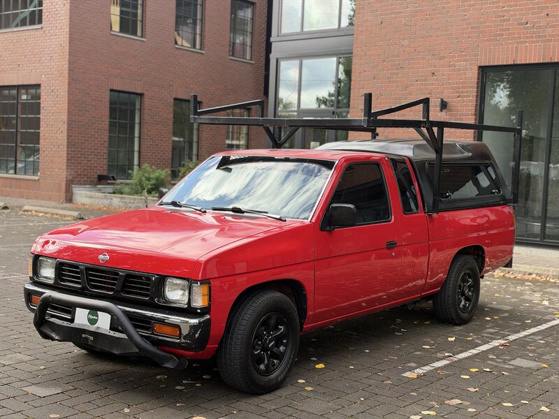 1997 Nissan Pickup Truck XE  King Cab Hardbody - Photo 1 - Gresham, OR 97030