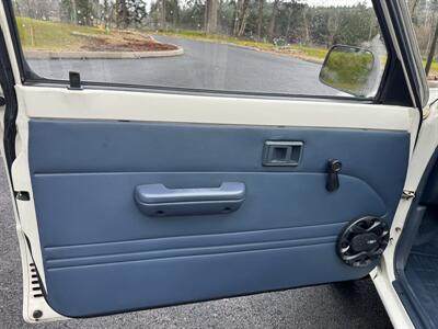 1990 Toyota Pickup  22re Manual - Photo 19 - Gresham, OR 97030