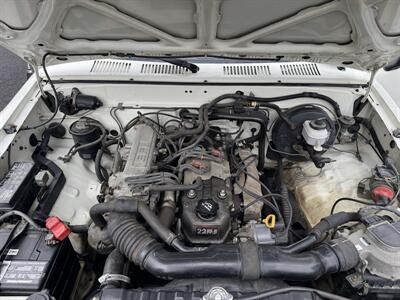 1990 Toyota Pickup  22re Manual - Photo 22 - Gresham, OR 97030