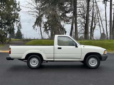 1990 Toyota Pickup  22re Manual - Photo 7 - Gresham, OR 97030