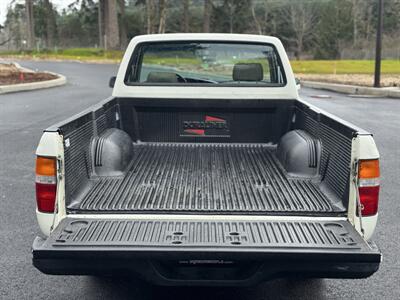 1990 Toyota Pickup  22re Manual - Photo 5 - Gresham, OR 97030