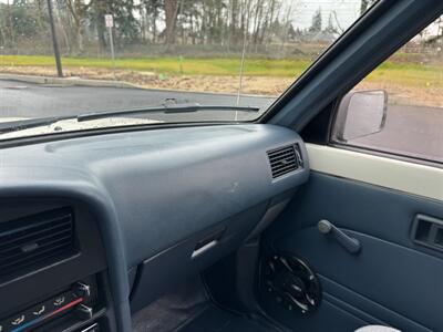 1990 Toyota Pickup  22re Manual - Photo 18 - Gresham, OR 97030