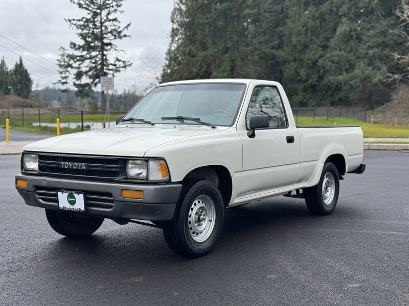 1990 Toyota Pickup  22re Manual - Photo 1 - Gresham, OR 97030