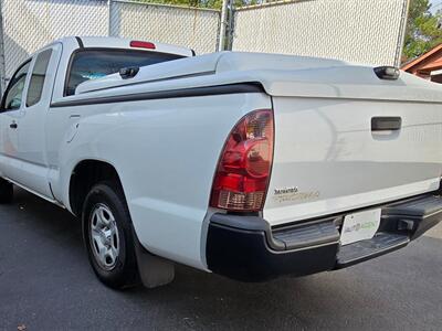 2015 Toyota Tacoma   - Photo 4 - Chesterfield, MO 63005