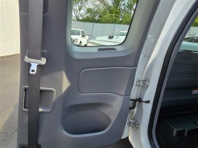 2015 Toyota Tacoma   - Photo 41 - Chesterfield, MO 63005