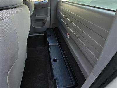 2015 Toyota Tacoma   - Photo 44 - Chesterfield, MO 63005