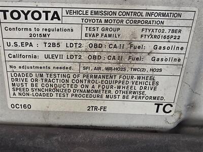 2015 Toyota Tacoma   - Photo 10 - Chesterfield, MO 63005