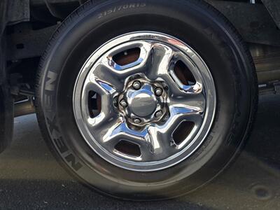 2015 Toyota Tacoma   - Photo 33 - Chesterfield, MO 63005
