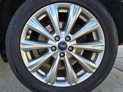 2017 Ford Escape Titanium   - Photo 39 - Chesterfield, MO 63005