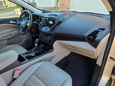 2017 Ford Escape Titanium   - Photo 22 - Chesterfield, MO 63005