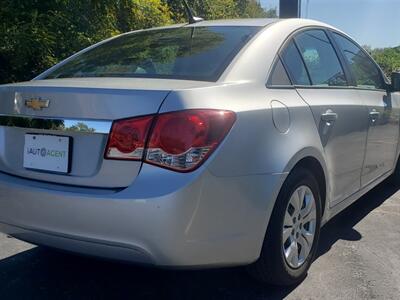 2013 Chevrolet Cruze LS   - Photo 6 - Chesterfield, MO 63005