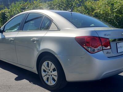 2013 Chevrolet Cruze LS   - Photo 5 - Chesterfield, MO 63005