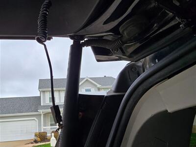 2015 Chevrolet Suburban LT - Photo 35 - Chesterfield, MO 63005